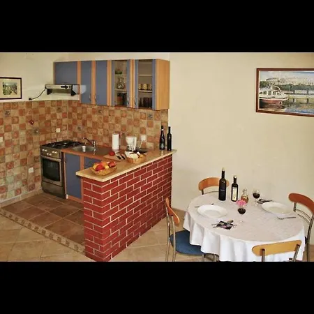 Apartment A2 Peroj