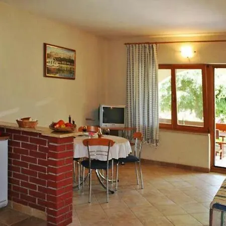 Apartment A2
